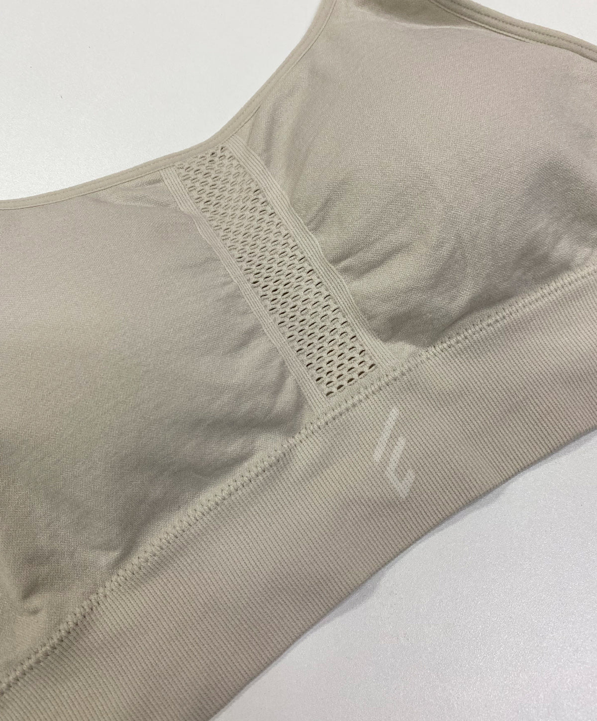 Energized Fiery Serpent Seamless U-Back Sports Bra with Back Hook