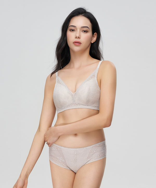 Rural Romance Wireless Comfort Bralette - Pierre Cardin Lingerie