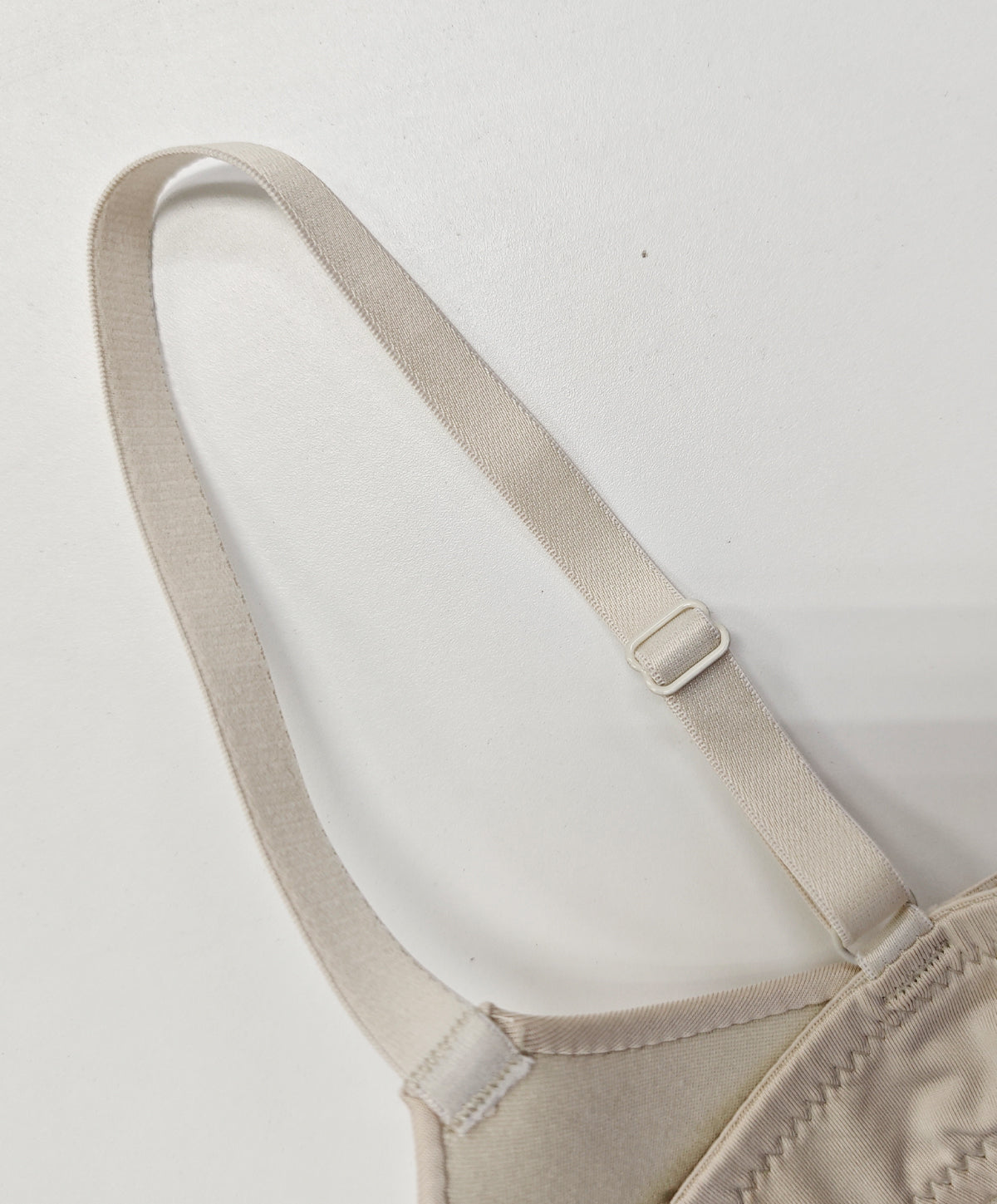 Classic Triangle Wireless Bra